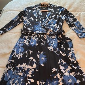 L Liz Claiborne wrap dress